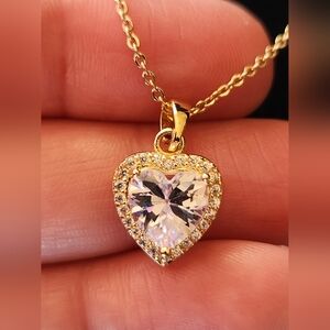 Swarovski Elements Necklace Crystals Heart Pendant Gold Tone NWOT
